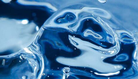 agua destilada